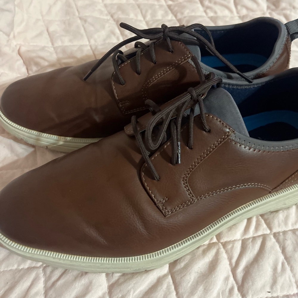 Dockers Brown Leather Oxfords with Gray Accents